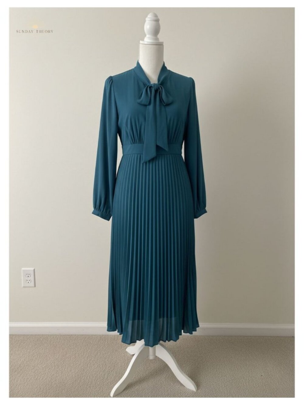 Long Sleeve V-Neck Pleated A-Line Midi Dress Flowy Casual